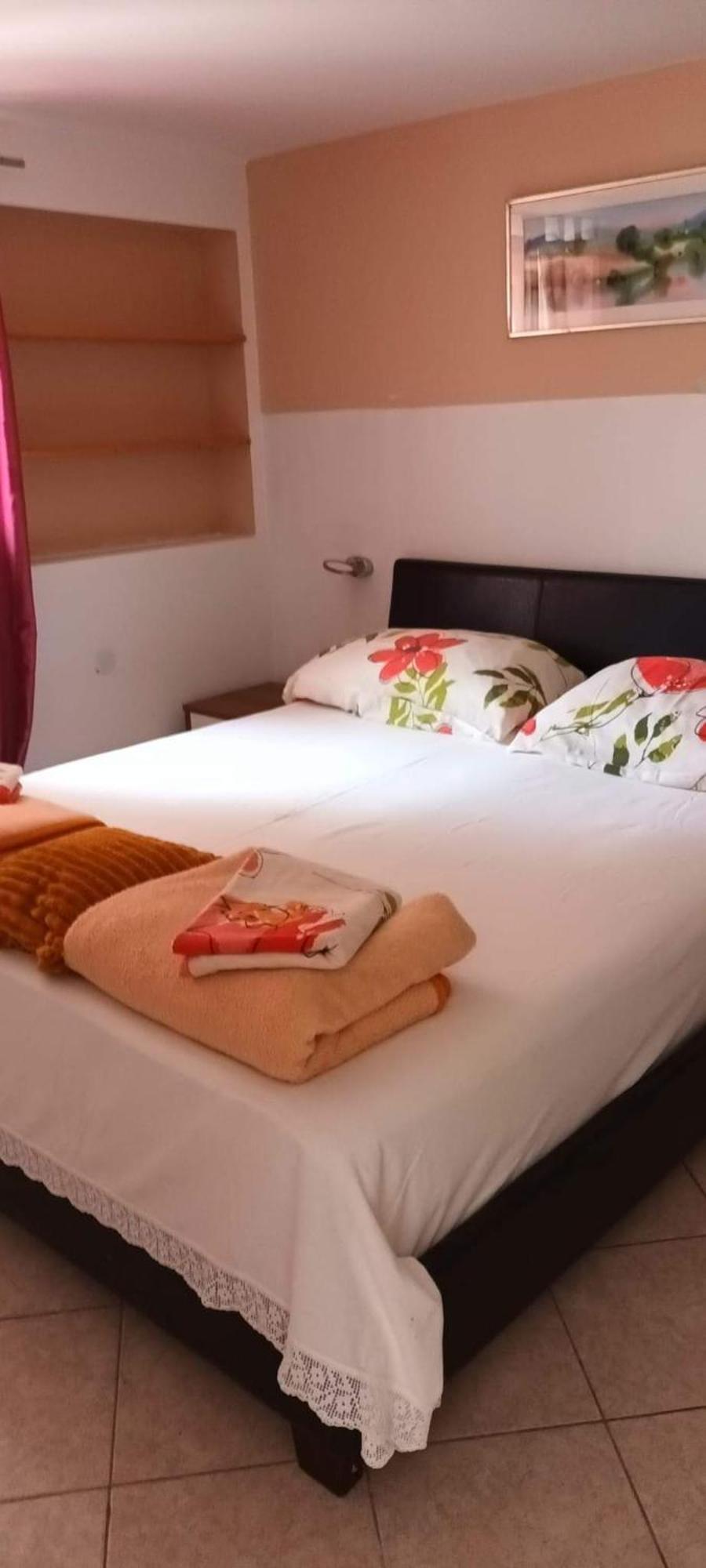 Apartman Petra Trpanj Luaran gambar